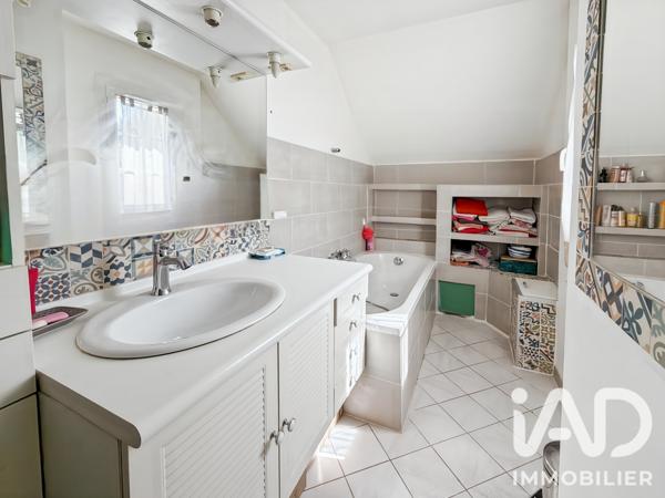 Maison à vendre 7 pièces 153 m² Maincy