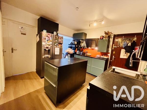 Appartement à vendre 4 pièces 75 m² Courbevoie
