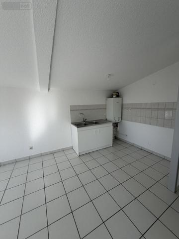 Appartement à louer à Pierrelatte dans la Drôme (26700), ref : 26060-L113