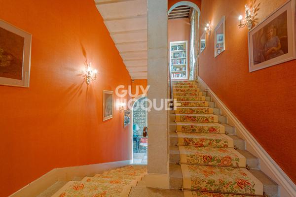 Demeure de Prestige à Bourg en Bresse- Un Bijou Historique à Saisir !