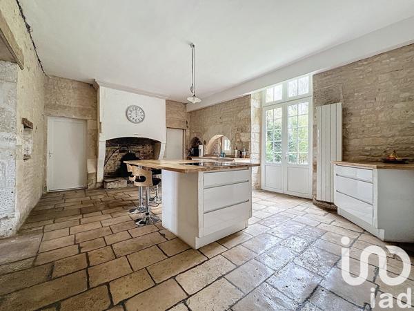 Maison à vendre 14 pièces 540 m² Mauzé-sur-le-Mignon