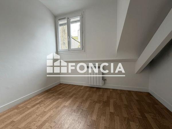 Location Appartement 2 pièces 47.9 m² - 22 RUE KEREON Quimper 29000