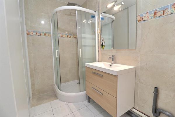 Allauch (13190) APPARTEMENT T2 AVEC BOX GARAGE, VILLAGE...