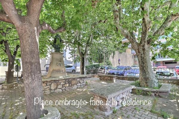 Allauch (13190) APPARTEMENT T2 AVEC BOX GARAGE, VILLAGE...