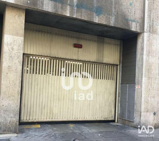 Location parking 12 m² Paris 8