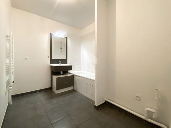 Champigny-sur-Marne / Le Plant - Appartement 3 pièces 63 m² balcon, parking