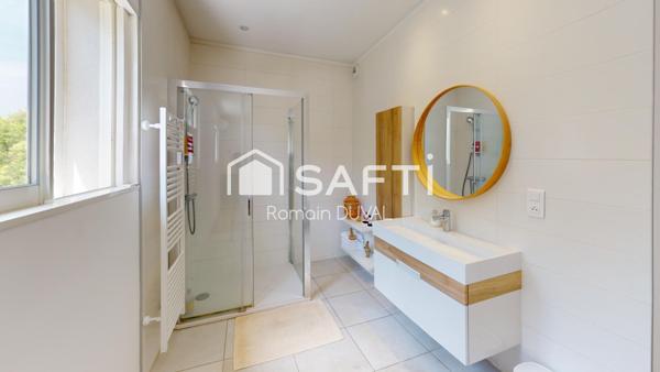 Maison contemporaine de standing avec dépendance