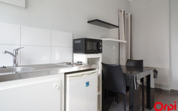 Appartement à louer    1 pièce •  Lyon 6