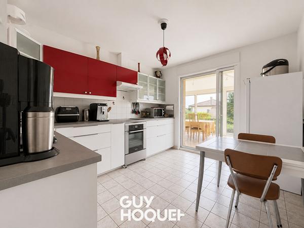 Maison sur demi niveaux 4 Chs + Garage double et terrain de 756 m² environ - 71000 SANCE