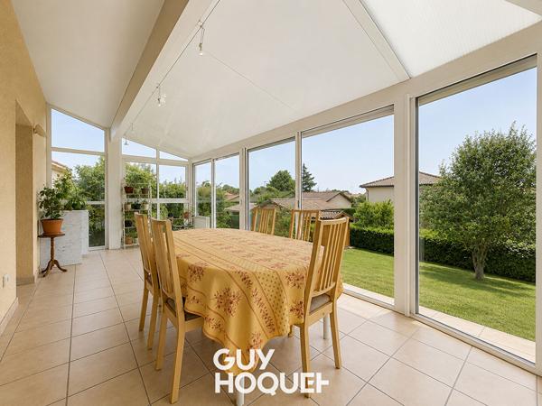Maison sur demi niveaux 4 Chs + Garage double et terrain de 756 m² environ - 71000 SANCE