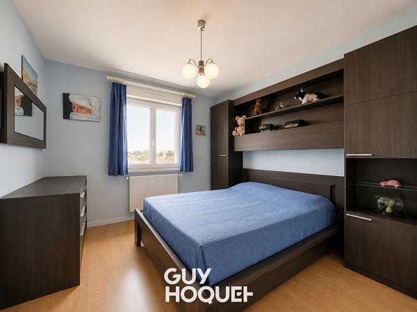 Maison sur demi niveaux 4 Chs + Garage double et terrain de 756 m² environ - 71000 SANCE