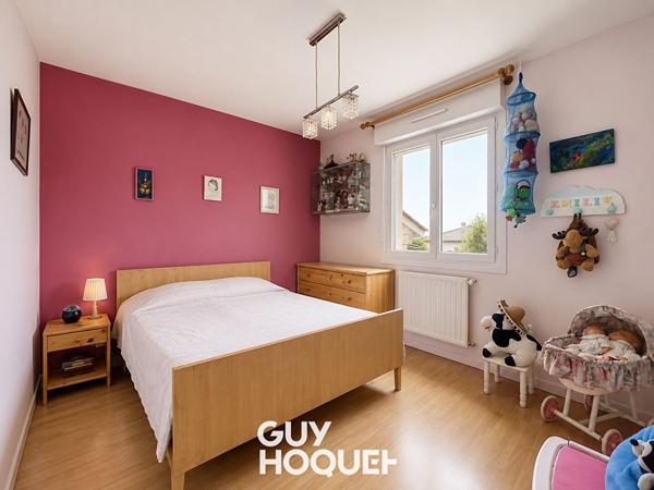 Maison sur demi niveaux 4 Chs + Garage double et terrain de 756 m² environ - 71000 SANCE