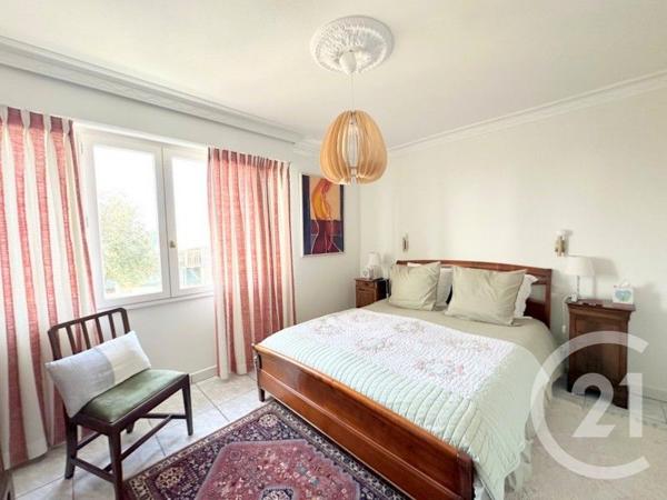 Appartement F5 à vendre  5 pièces - 128,54 m2 HENDAYE - 64