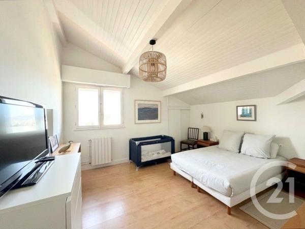 Appartement F5 à vendre  5 pièces - 128,54 m2 HENDAYE - 64