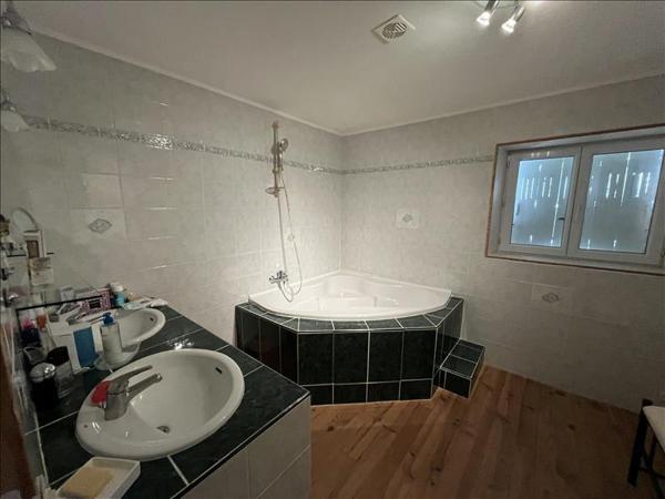 Maison à vendre |  La Crèche |  7 pièces | 193 m²