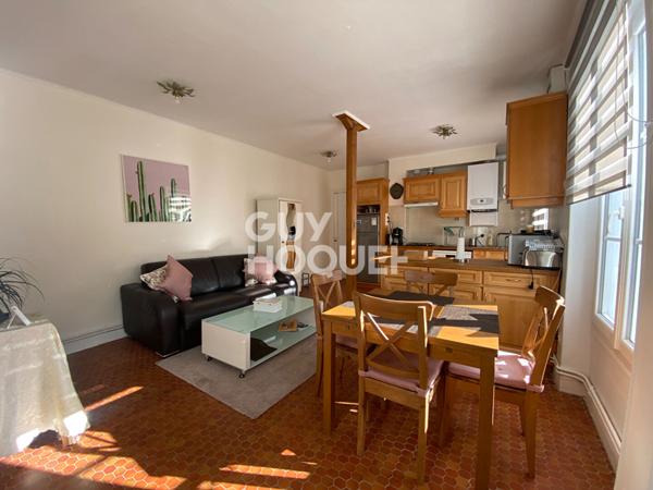 Duplex entièrement meublé - rue du connétable !