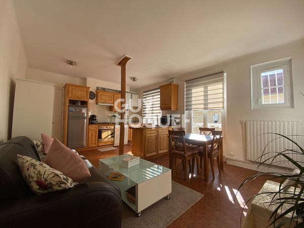 Duplex entièrement meublé - rue du connétable !