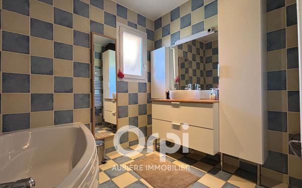 Maison à vendre    8 pièces • 167 m2 Courpière