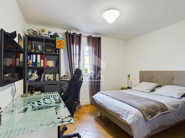 Très bel Appartement avec ascenseur, garage et cave