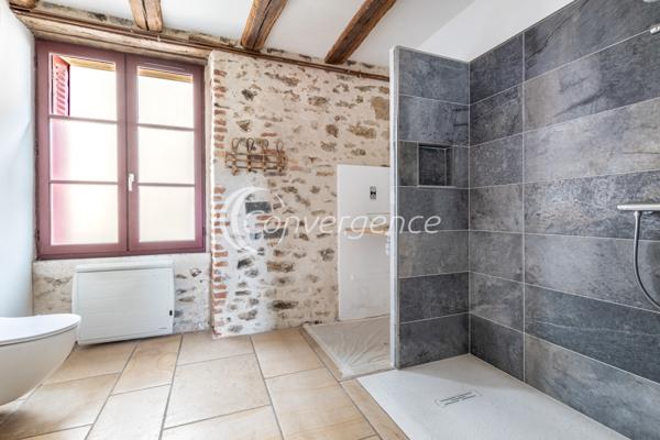 Maison
                                                                                                                                                                                                                                                                                                                        6 pièce(s)                                                                                                                                                                                                          5 chambre(s)                                                                                                                                                                                                          173.5  m²