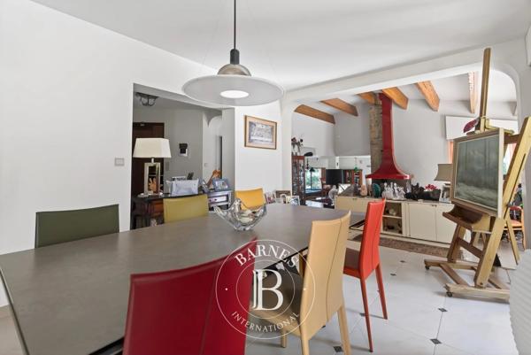 Aubagne, Villa 4 Chambres -  290 m² à vendre
