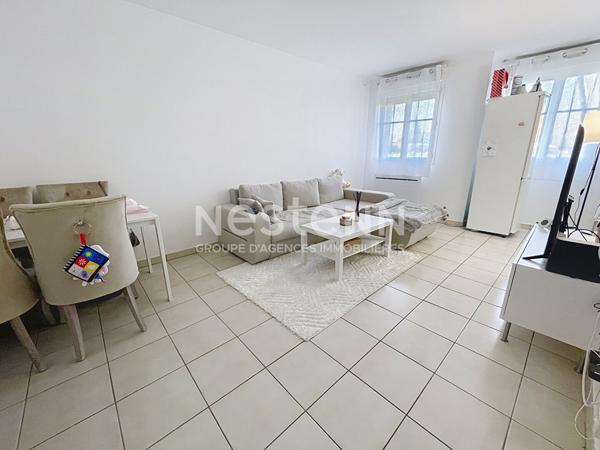A vendre appartement de 2 pièces de 43 m² en rez-de-jardin - quartier centre-ville de Plaisir