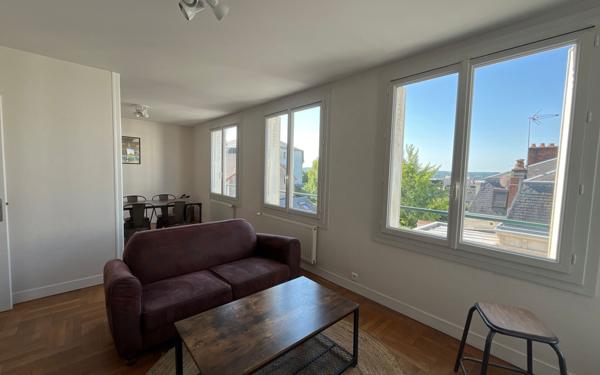 Appartement à louer    2 pièces • 53 m2 Limoges