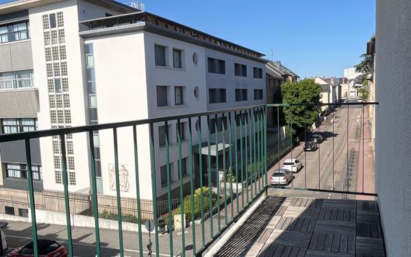 Appartement à louer    2 pièces • 53 m2 Limoges