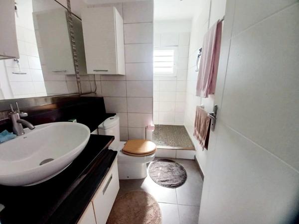 Appartement T3, meublé, vue mer, vaste terrasse, à vendre, LE MOULE AUTRE BORD (971)