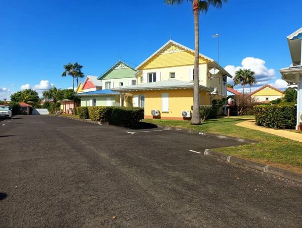 Appartement T3, meublé, vue mer, vaste terrasse, à vendre, LE MOULE AUTRE BORD (971)