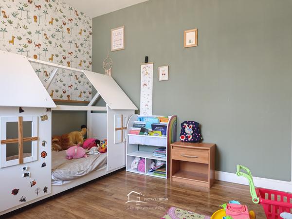 MAISON 4 CHAMBRES ET PLUS Lezay (79120)