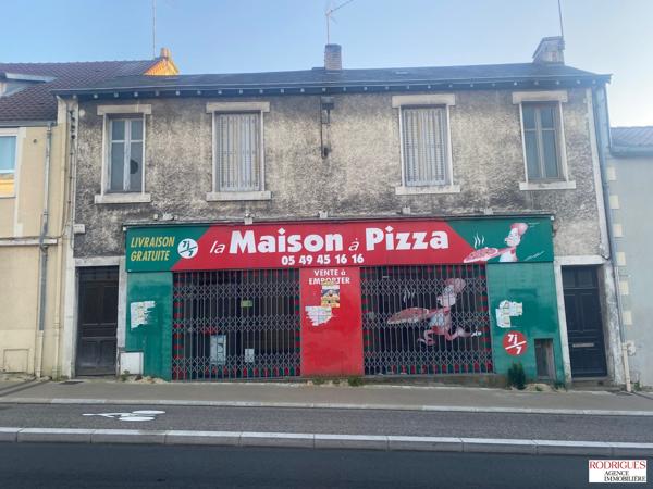 IMMEUBLE A RENOVER AVEC LOCAL COMMERCIAL ET DEUX APPARTEMENTS