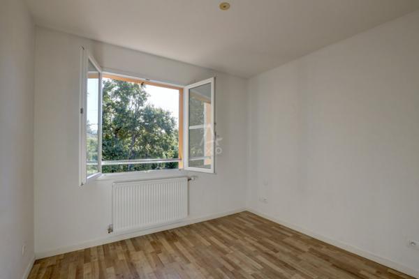 PLEIN CENTRE DE CEPET