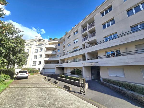 Appartement Rosny Sous Bois 1 pièce(s) 29.18 m2 Idéal pour un premier achat ou un investissement locatif