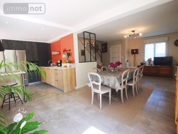 Maison à vendre à Montjean en Mayenne (53320), ref :