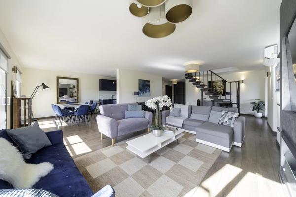Duplex 157 m² avec grandes terrasses et vue mer – Le Cannet Saint-Catherine