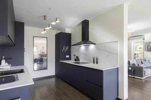 Duplex 157 m² avec grandes terrasses et vue mer – Le Cannet Saint-Catherine