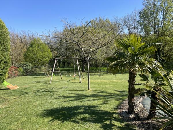 Migné-Auxances (86440) MIGNE-AUXANCES Maison Contemporaine 5 Chambres avec Piscine et Grand Jardin arboré !