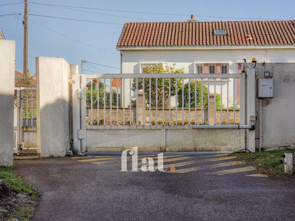 Studio 22,11 m² avec balcon et parking - DPE D - Rezé Balinière