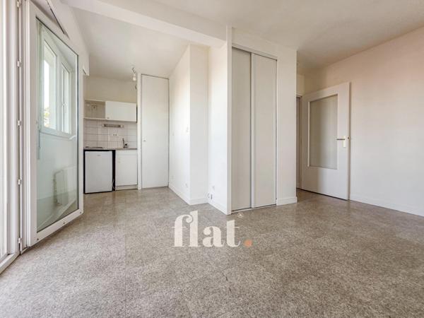 Studio 22,11 m² avec balcon et parking - DPE D - Rezé Balinière