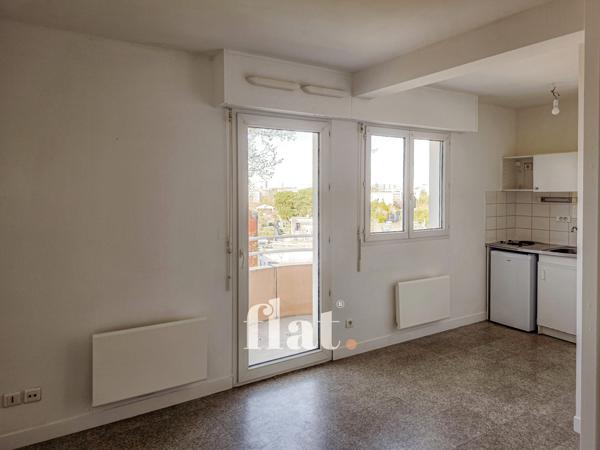 Studio 22,11 m² avec balcon et parking - DPE D - Rezé Balinière