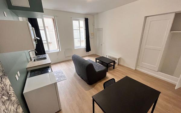 Appartement à louer    1 pièce • 40 m2 Loudun