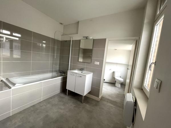 Location Appartement105,7 m² - 3 Pièces - MONTAUBAN (82000)