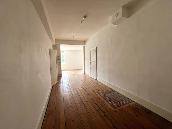 Location Appartement105,7 m² - 3 Pièces - MONTAUBAN (82000)