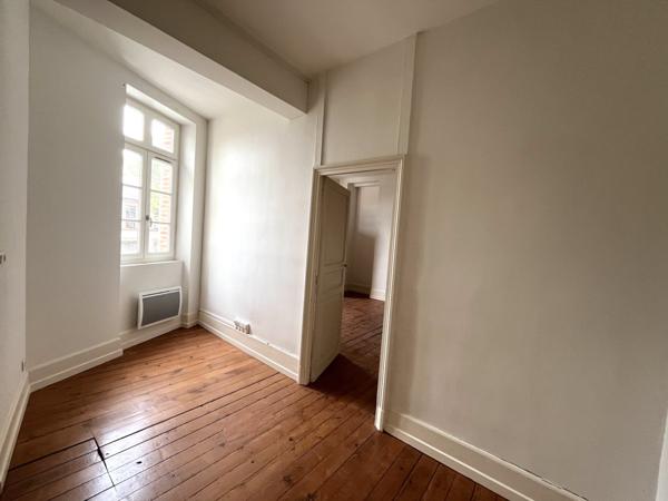Location Appartement105,7 m² - 3 Pièces - MONTAUBAN (82000)