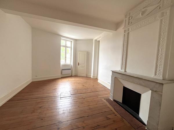 Location Appartement105,7 m² - 3 Pièces - MONTAUBAN (82000)