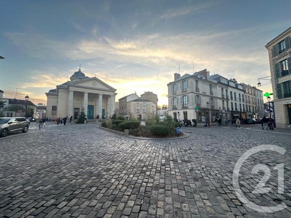 Immeuble à vendre  250 m2 VERSAILLES - 78