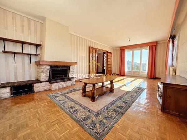 Pélissanne (13330) Maison de 145 m2 - 5 chambres - Parcelle de 1000 m2