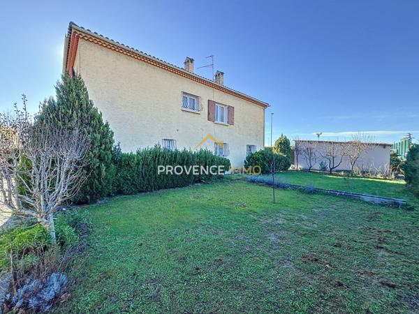 Pélissanne (13330) Maison de 145 m2 - 5 chambres - Parcelle de 1000 m2