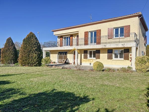 Pélissanne (13330) Maison de 145 m2 - 5 chambres - Parcelle de 1000 m2